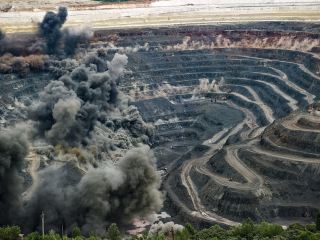 Луганский химзавод изготовил промышленной взрывчатки на 32 млн гривен