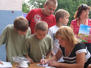 Призер Олимпийских игр провела в луганском лагере спортивный урок