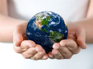 В воскресенье в Луганске будут пытаться изменить мир