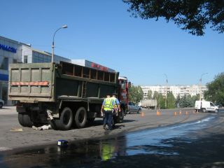 В Луганске в результате столкновения двух машин погиб пешеход