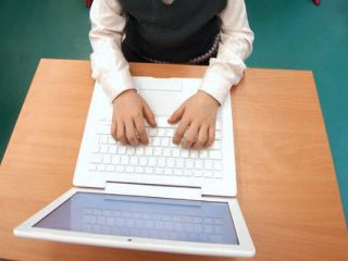 Почти полсотни школ Луганской области примут участие в проекте Открытый мир