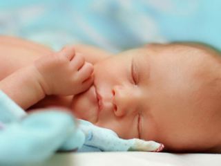 Вчера в Луганске родилось одинаковое количество мальчиков и девочек