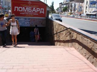 Подземный переход возле луганского Центрального рынка практически полностью отремонтировали