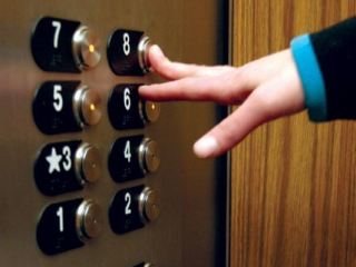 В Луганске капитально отремонтировали  лифта