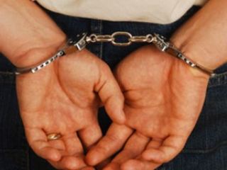 На Луганщине трое приятелейнаркоманов напали на милиционеров