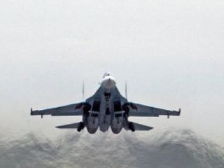 Над Луганском пролетели четыре истребителя