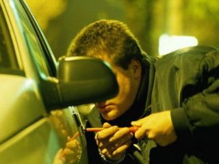 В Луганске задержали двоих парней которые неделю назад угнали Москвич