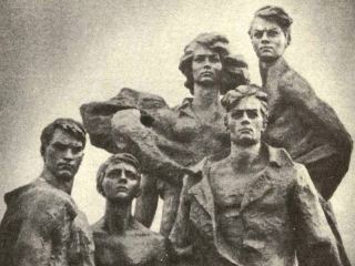 В Луганской области открылась передвижная выставка посвященная летию Молодой гвардии