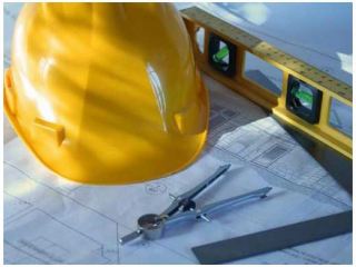 Луганские строители получили награды в честь профессионального праздника