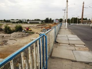 Строительство путепровода в Луганске не смогут завершить в этом году из-за нехватки денег