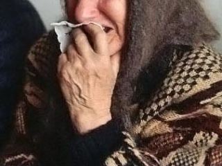 В Луганске у летней пенсионерки украли сумку с продуктами