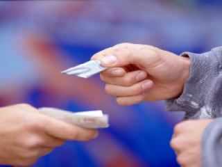 В Луганской области завели  уголовных дел на милиционеров которые распространяли наркотики