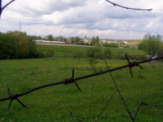 Жители Красного Луча жалуются что возле их домов незаконно захватили земельные участки