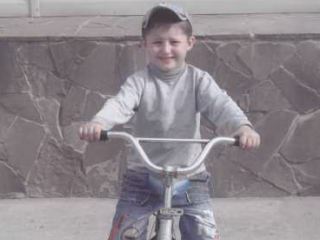 В Луганской области начат сбор средств на лечение летнего Романа Лазуренко