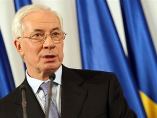 Николай Азаров в Луганске поздравил шахтеров с профессиональным праздником