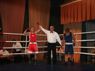 При поддержке Владимира Медяника в Луганске состоялся боксерский турнир