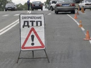 На Луганщине перевернулся автомобиль водитель погиб на месте пассажир остался невредим