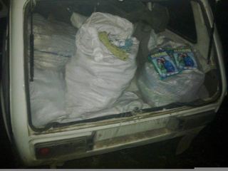 На Луганской границе задержали водителя Нивы с  мешками товаров народного потребления