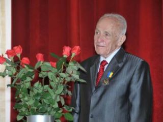 Почётным гражданином Луганска стал Александр Ольшанецкий