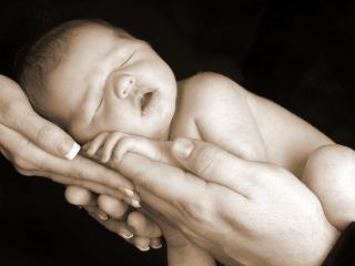 На выходных в Луганске родилось  малыша