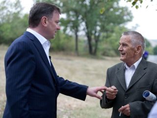 Владимир Медяник выслушал проблемы жителей трех населенных пунктов Краснодонщины