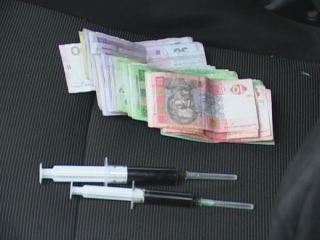 В Луганской области милиционеры задержали сбытчика опия на горячем