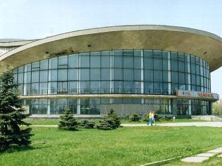 В луганском цирке холодно не будет  Дмитрий Касьян