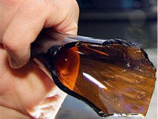 В Луганске мужчина разбил бутылку о голову иностранца