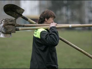 Луганчане провели субботник в сквере Победы