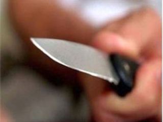 Жительница Лисичанска в порыве злости ударила ножом в живот своего пьяного мужа