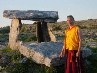 В Лисичанск приехал тибетский монах