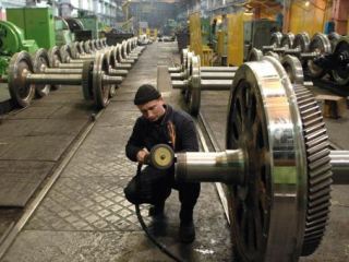 В конкурсе профессионального мастерства на ПАО Лугансктепловоз приняли участие более  рабочих и инженеров