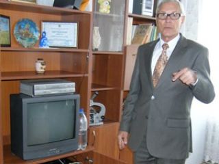 Гимназию в Ровеньках оснастили видеокамерами