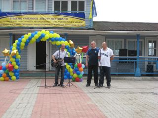 Луганские милиционеры приняли участие в песенном слете фото