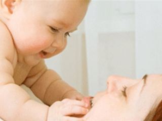 На выходных в Луганске родилось одинаковое количество мальчиков и девочек