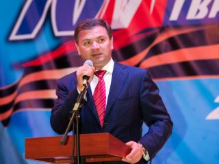 Владимир Медяник поздравил жителей Краснодона с Днем города