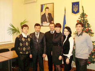 Луганские студенты поработают в украинском консульстве в Ростове