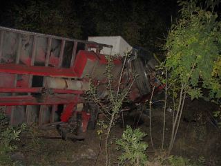 Жуткое ДТП на Луганщине Skoda столкнулась с фурой Трое погибших