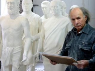 Глава МЧС взял под крыло луганского Короля мрамора