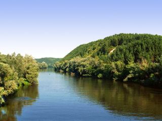 В СтаничноЛуганском районе по дну реки проложили резервный водовод