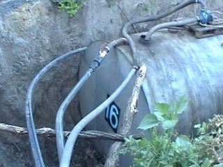 На Луганщине сотрудники СБУ выявили нелегальный трубопровод для контрабанды горючего