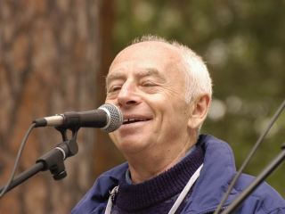 В Луганске с концертом выступит 79-летний бард-геолог