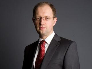 В Луганске состоится телемост с Арсением Яценюком