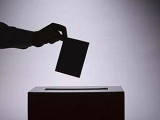 Жительницу Луганщины подкупавшую избирателей объявили в розыск