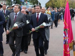 Владимир Медяник поздравил луганское казачество с праздником