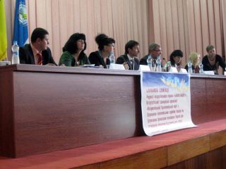 Луганским бухгалтерам помогли стать увереннее в себе фото