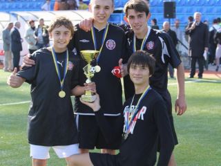 Стал известен победитель турнира по футболу на Кубок Владимира Медяника