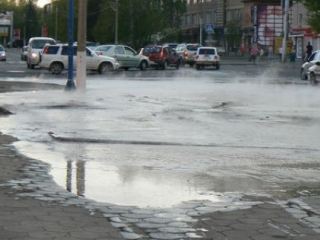 Центр Луганска затапливает канализационными стоками (дополнено)