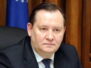 Как луганский губернатор голосовал (видео)