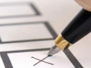 Семь избирательных участков приостановили работу изза ручек с исчезающими чернилами